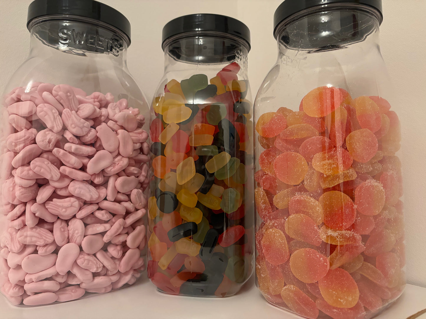 4.5L traditional sweet jar, full of your favourite sweets!!